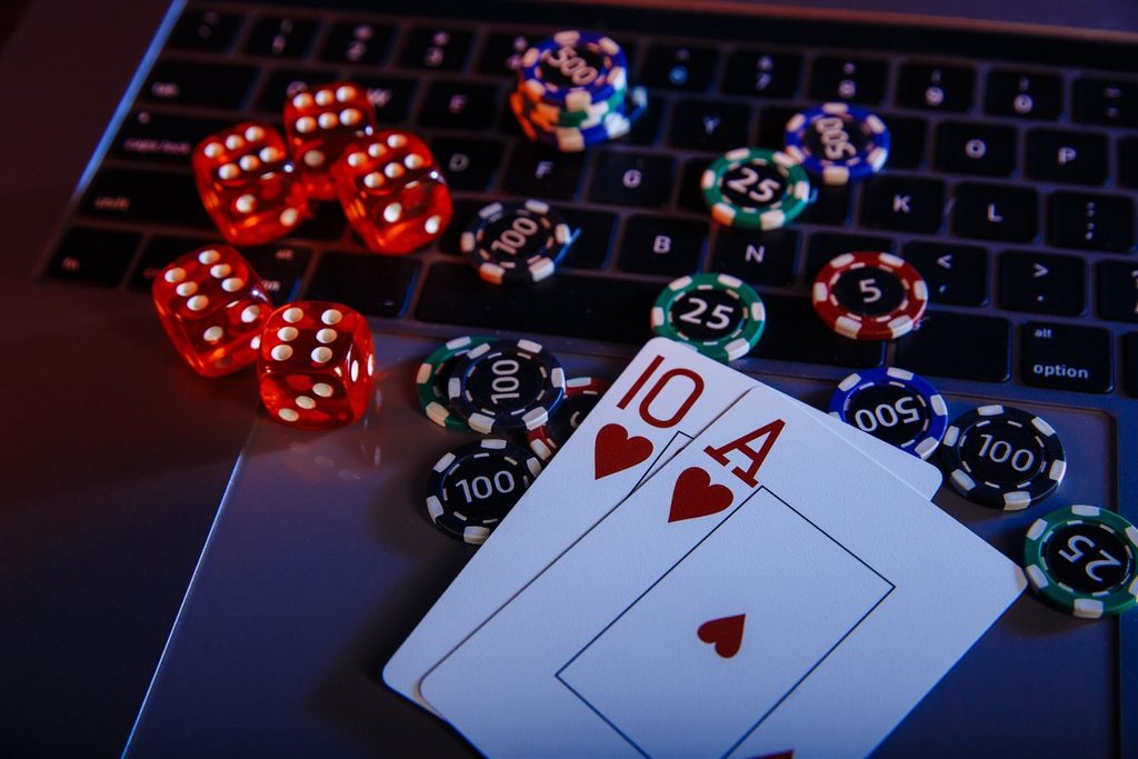 come-si-gioca-a-poker-spiegazione-semplice