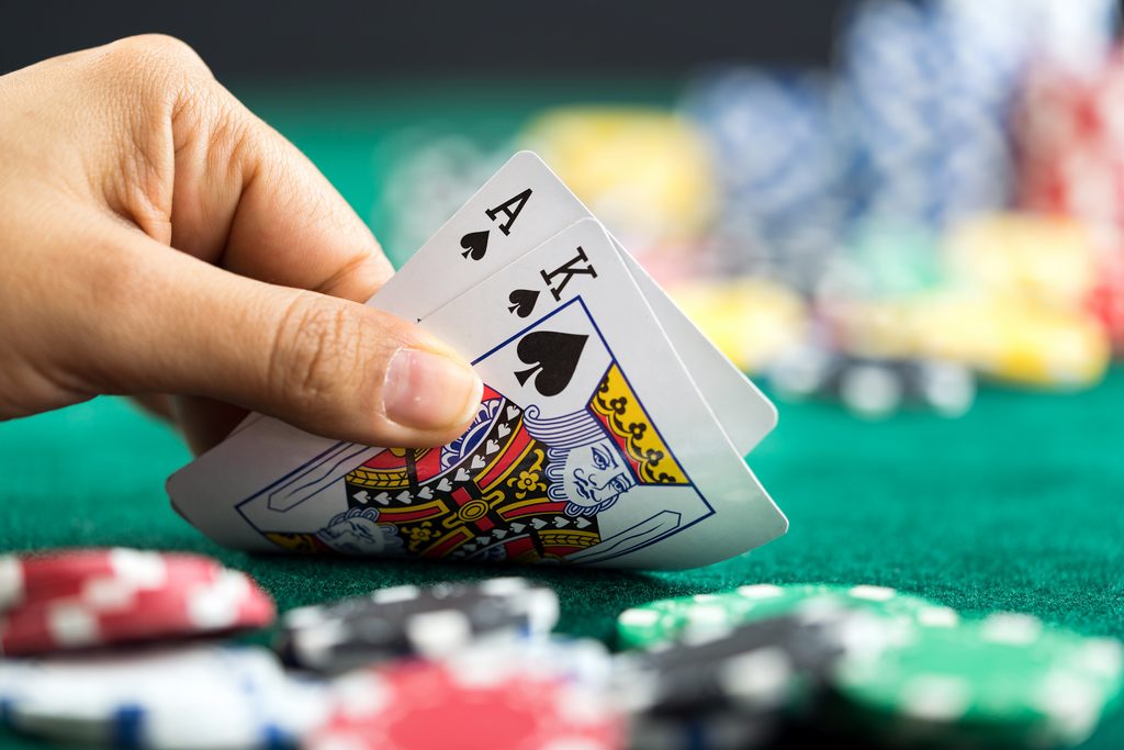 come-si-gioca-a-poker-spiegazione-semplice